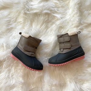 Old Navy Snow Boots